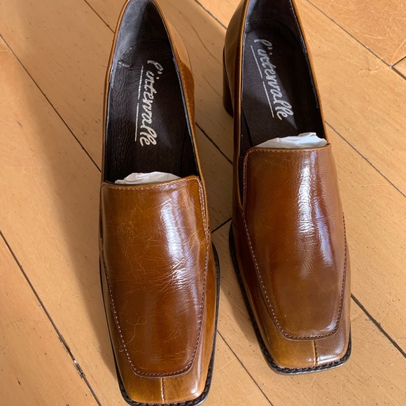 L'INTERVALLE Tan Leather Block Heel Loafers - Picture 2 of 4